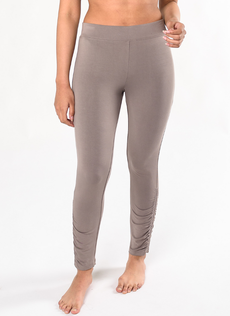 Lululemon forest green leggings Size 6 - $30 (66% Off Retail) - From